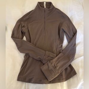 Run briskly 1/2 zip, size 8